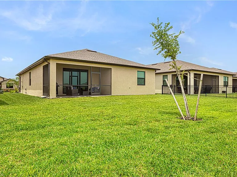 14680 Portico Blvd — Photo 11
