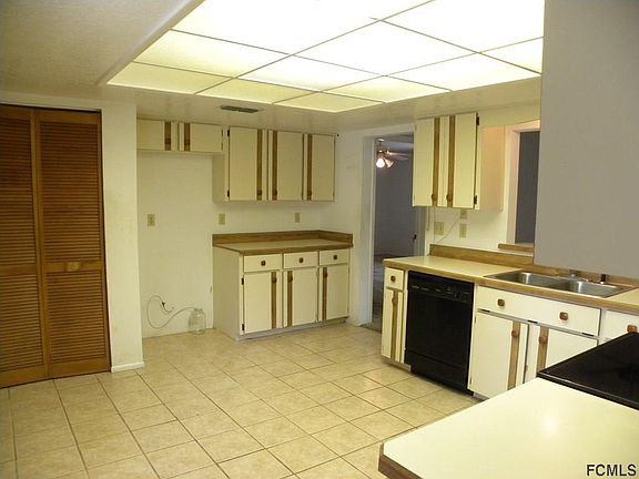 3rd image of 226 Parkview Dr