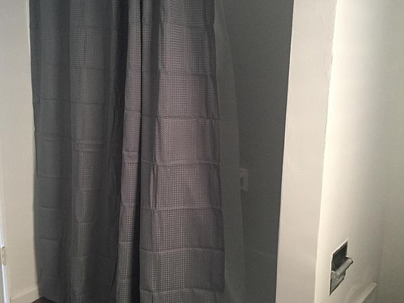 5th image of 1611 Brockton Ave APT 1