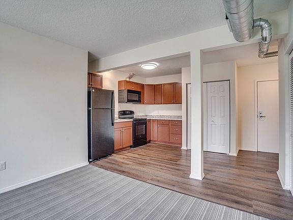 5th image of 1501 Glenwood Ave APT 203