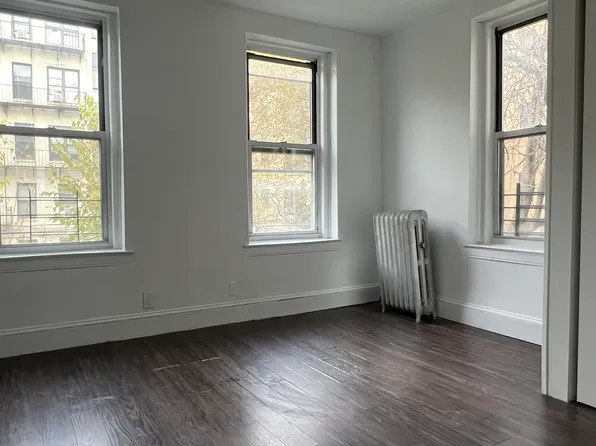 24-16 29th Street image 1 of 7