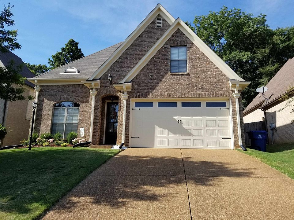 1st image of 305 Garden Springs Dr
