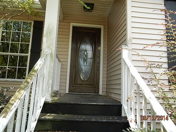 2nd image of 130 Nottaway Dr