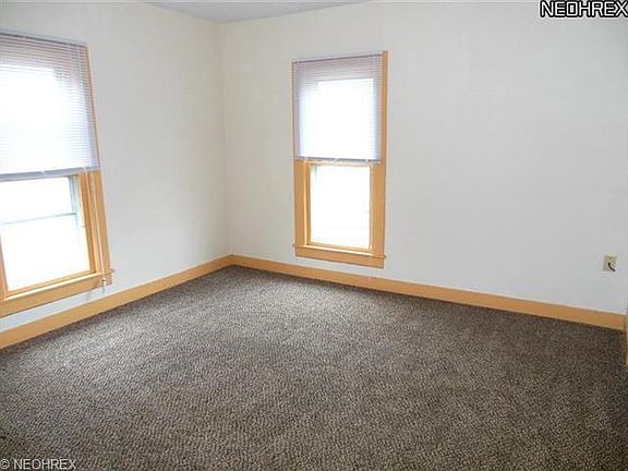 5th image of 112 S Chestnut St #46-307