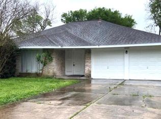 12407 Spring Grove Dr, Houston, TX 77099