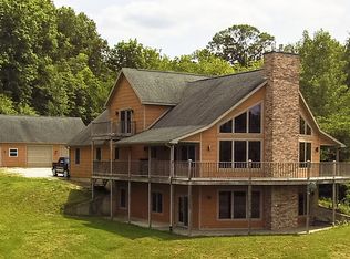 14388 Crumystone Rd, Carlinville, IL 62626