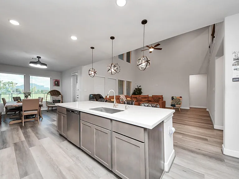 603 Beachman Shore Ln — Photo 8