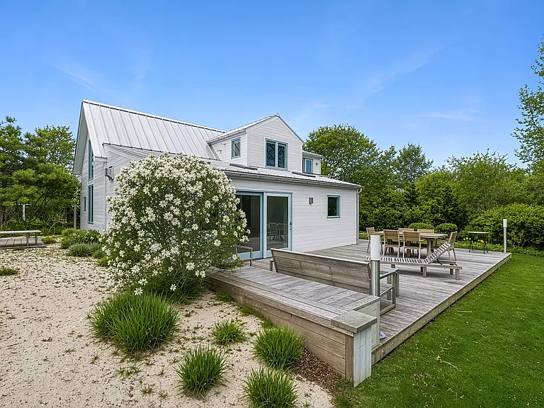 43 Beach Ave — Photo 19