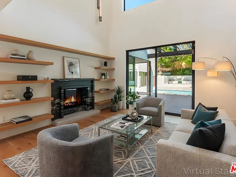 382 Aderno Way — Photo 25