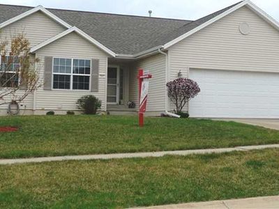 7027 Springwood Pl NW, Cedar Rapids, IA, 52405