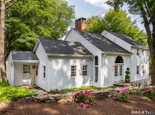 98 Carmel Hill Rd N, Bethlehem, CT 06751