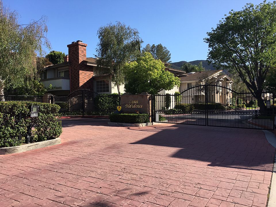 1st image of 63 Greenmeadow Dr