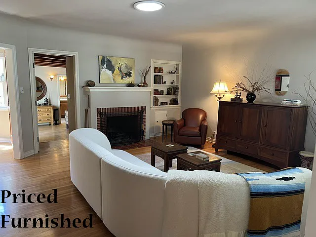 3 bed, 1330 sqft, $4,850 — Photo 3