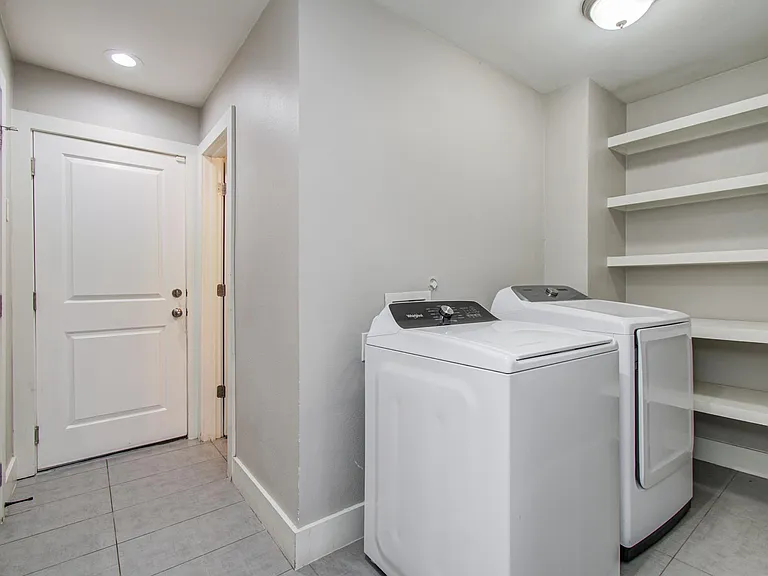 4749 Benning Dr — Photo 27