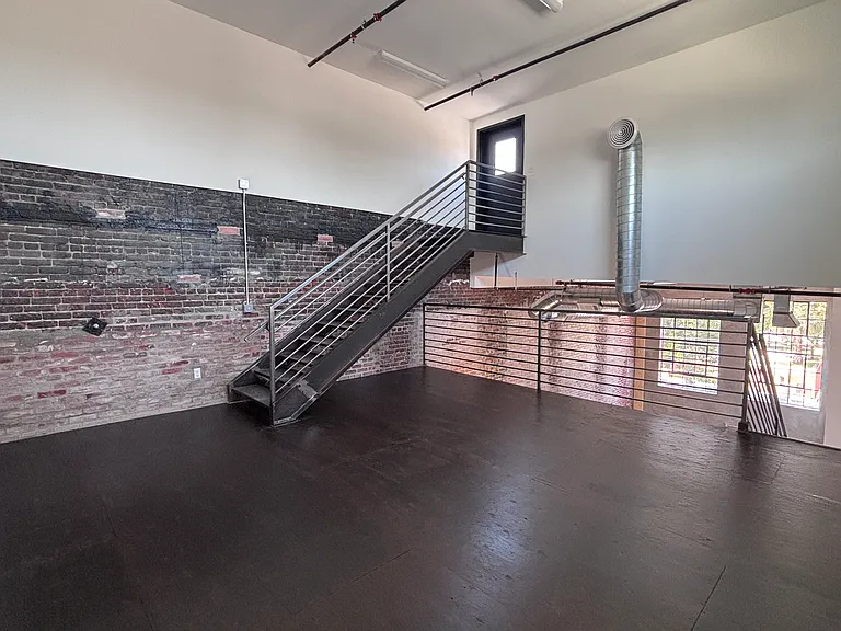 4020 Avalon Blvd #201 — Photo 11