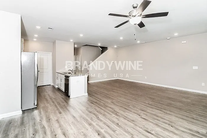 121 Windflower Way — Photo 7