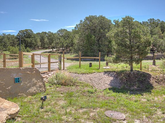 2nd image of 10 Magic Valley Dr