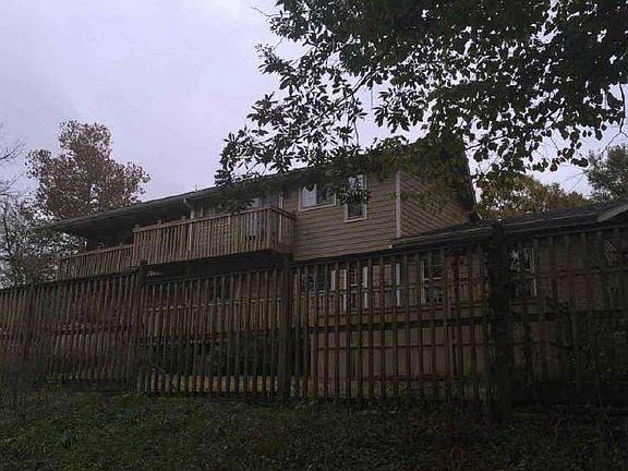 2nd image of 13825 Canterbury Dr