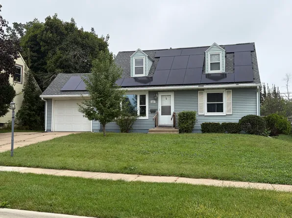 5134 Gordon Ave NW, Cedar Rapids, IA 52405