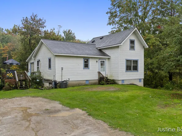 1134 126th Ave, Shelbyville, MI 49344