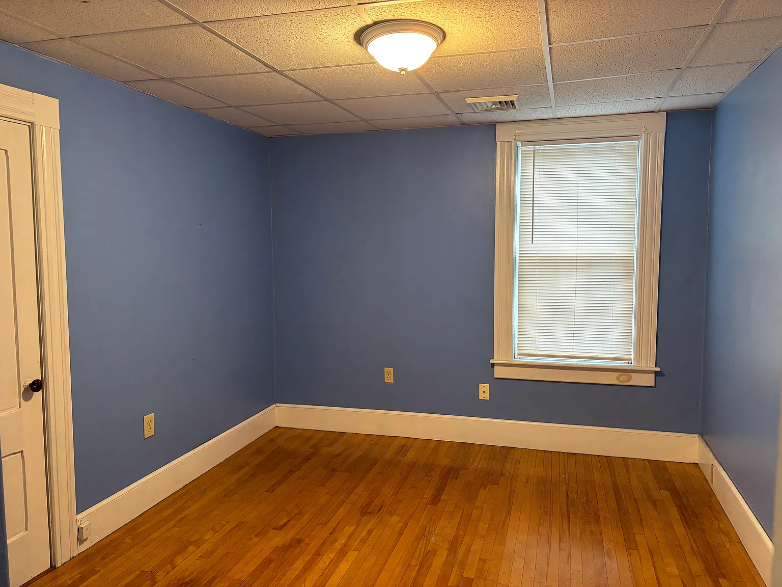 3 bed, $1,800 — Photo 3