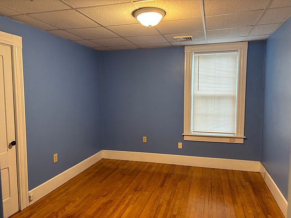 3rd image of 18 Winslow St #3