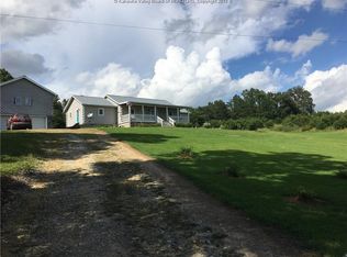 594 Whispering Pines Rd, Ravenswood, WV 26164