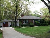 2nd image of 224 Oakland Dr