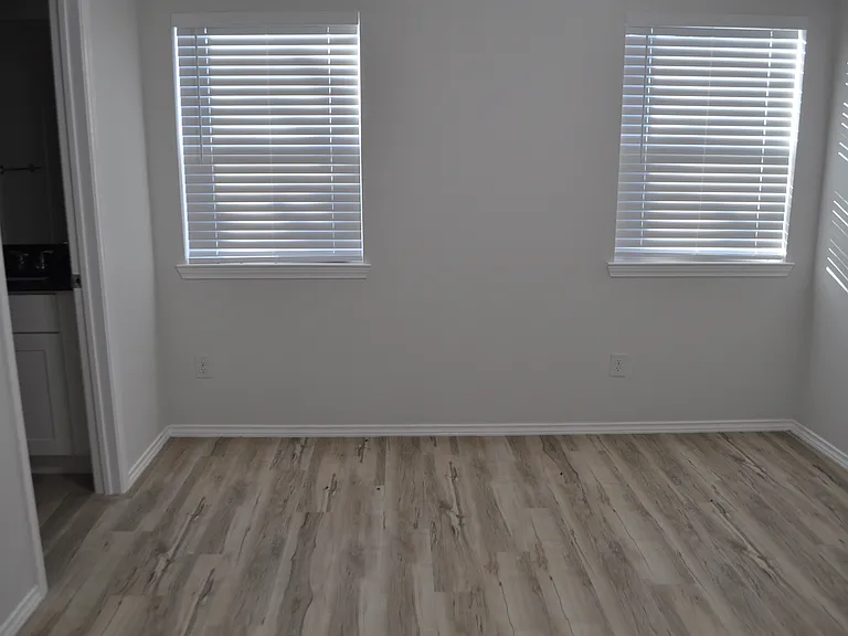 2368 Murphy Ct — Photo 7
