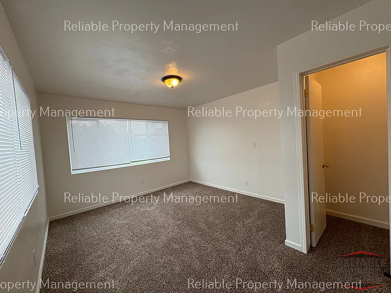 184 W Pine St #2 — Photo 8
