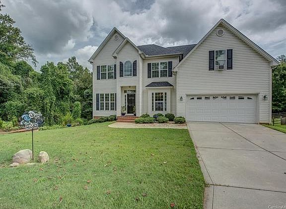 2nd image of 212 Jersey Blvd