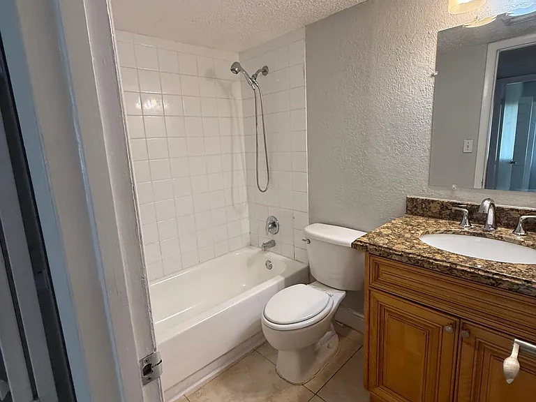 4749 S Texas Ave #4749C — Photo 11