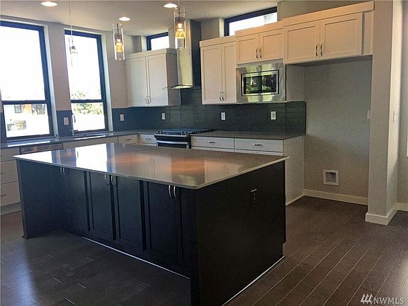 3rd image of 12857 SE 75th Ln