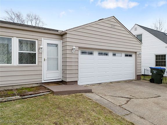3rd image of 2690 Maitland Ave