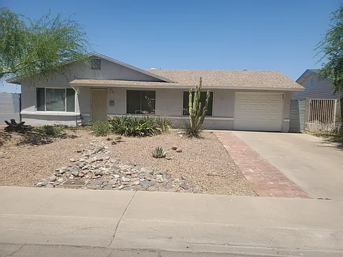 2434 W Sunnyside Ave Photo 1