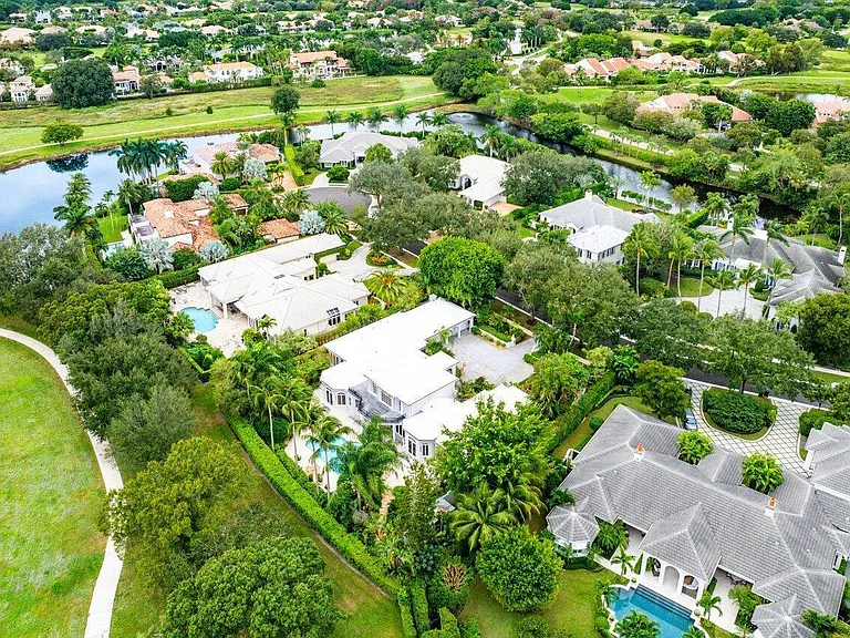 2540 Fairway Island Dr — Photo 47