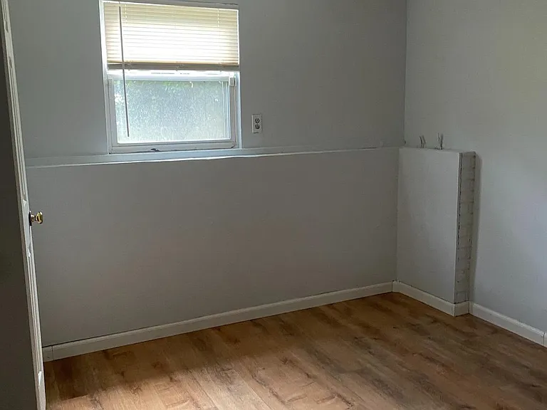 14919 Enterprise Ln — Photo 7