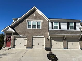 296 Old Pond Rd, Springboro, OH 45066