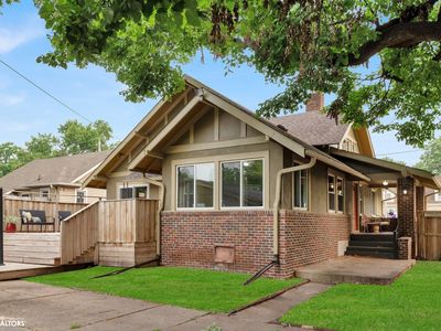 4500 Hickman Rd, Des Moines, IA, 50310