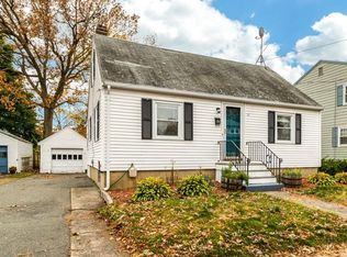 12 Ellsworth Rd, Peabody, MA 01960