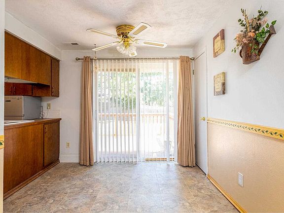 3rd image of 311 Holladay Dr