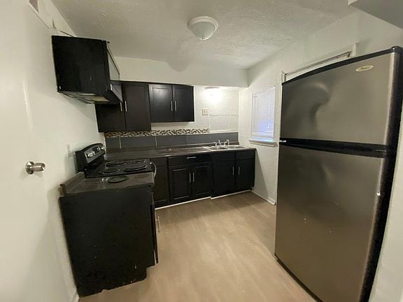 2nd image of 972 Peabody Ave APT 6