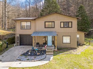 866 Cotton Bend Rd, Manchester, KY 40962