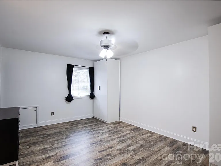 100 Willow Run Dr #2 — Photo 15