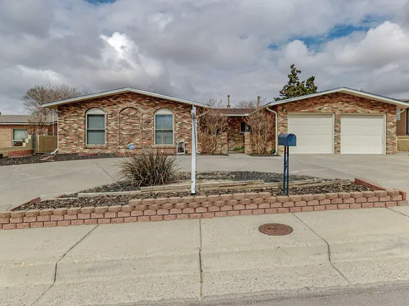 3805 Chelwood Dr NE, Albuquerque, NM 87111