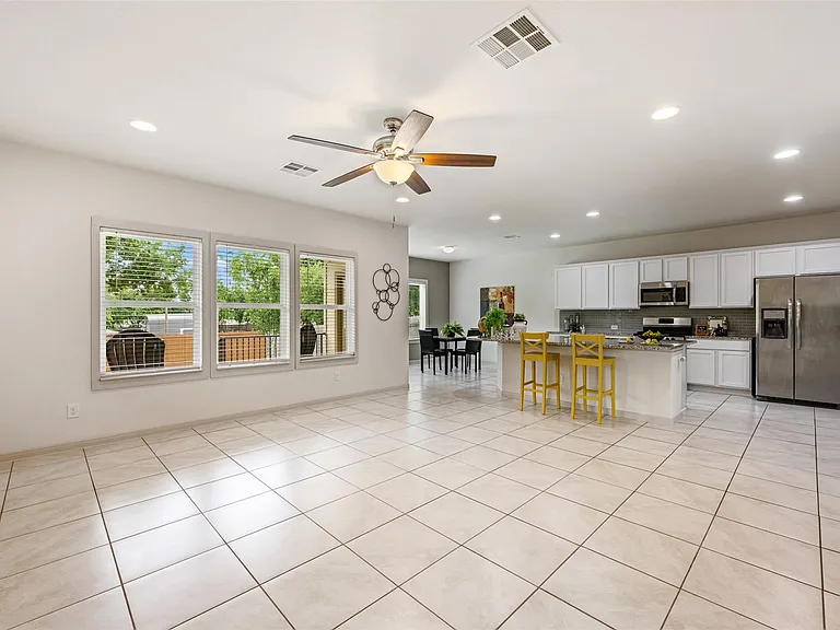 1116 La Conterra Blvd — Photo 13