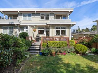 219 Michigan St, Victoria, BC V8V1R4