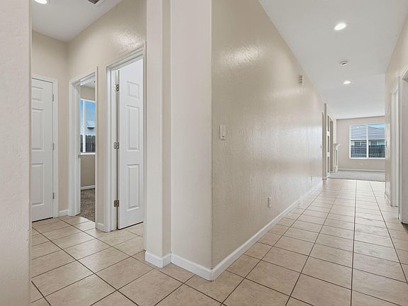 3rd image of 3042 W Delta Avenue