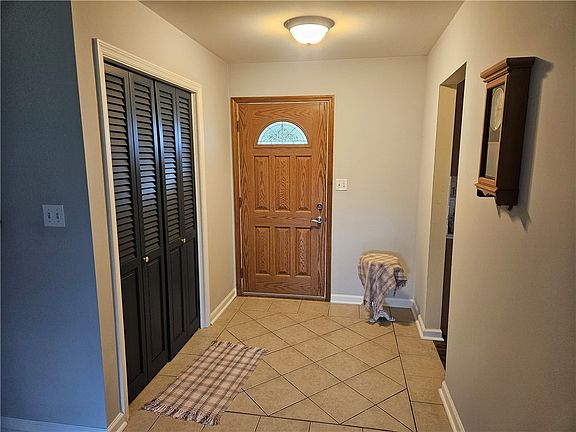 4th image of 3639 Mary Ann Dr