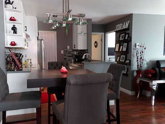 5th image of 233 Boardwalk Ave APT C